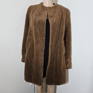 VINTAGE 1970s Chic Brown Faux Fur Coat